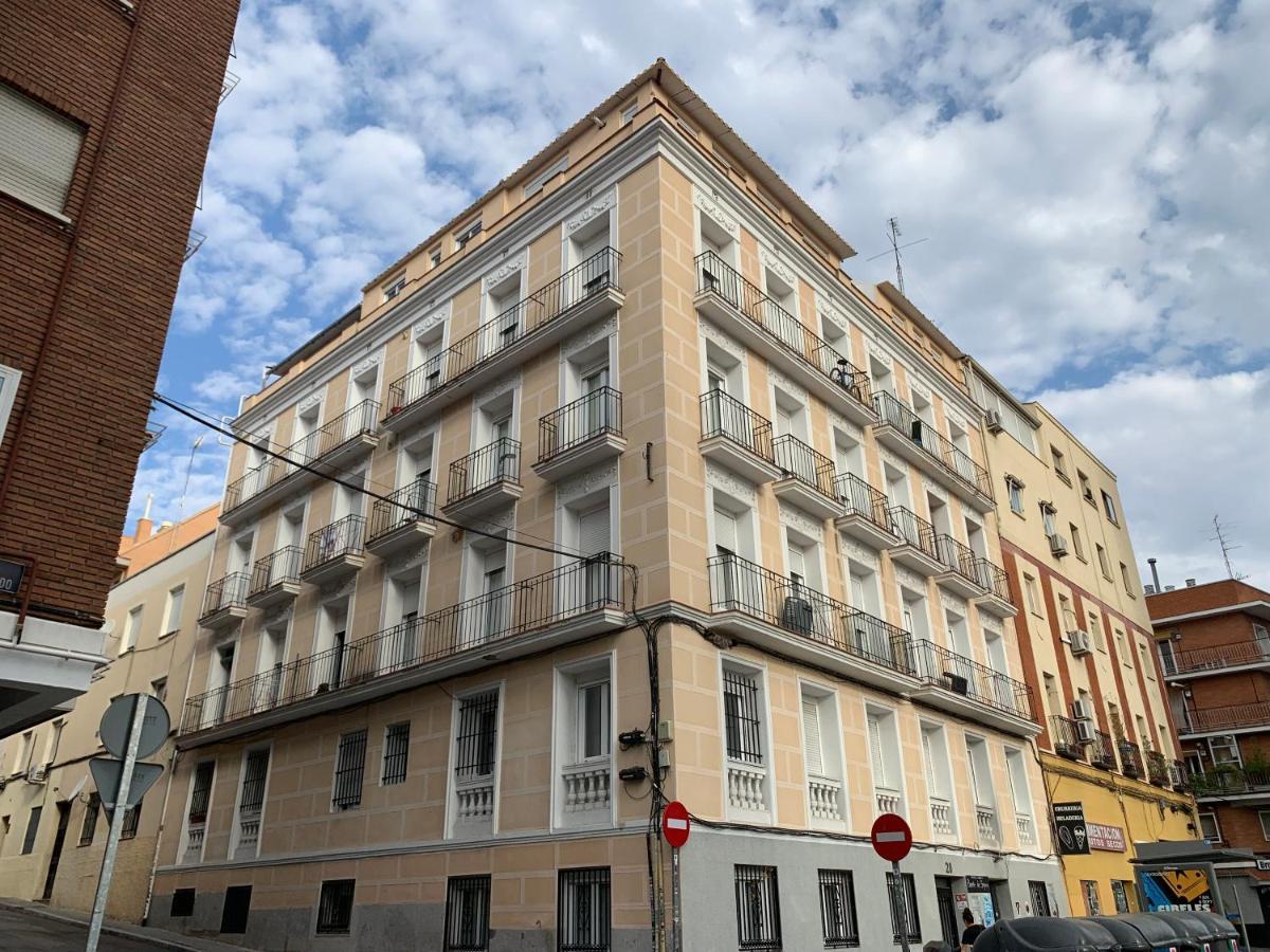 Encantador Alojamiento Junto Al Vibrante Corazon De Madrid Rio Esterno foto